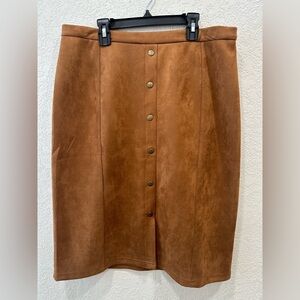 NWOT Retrology faux suede cognac skirt size medium